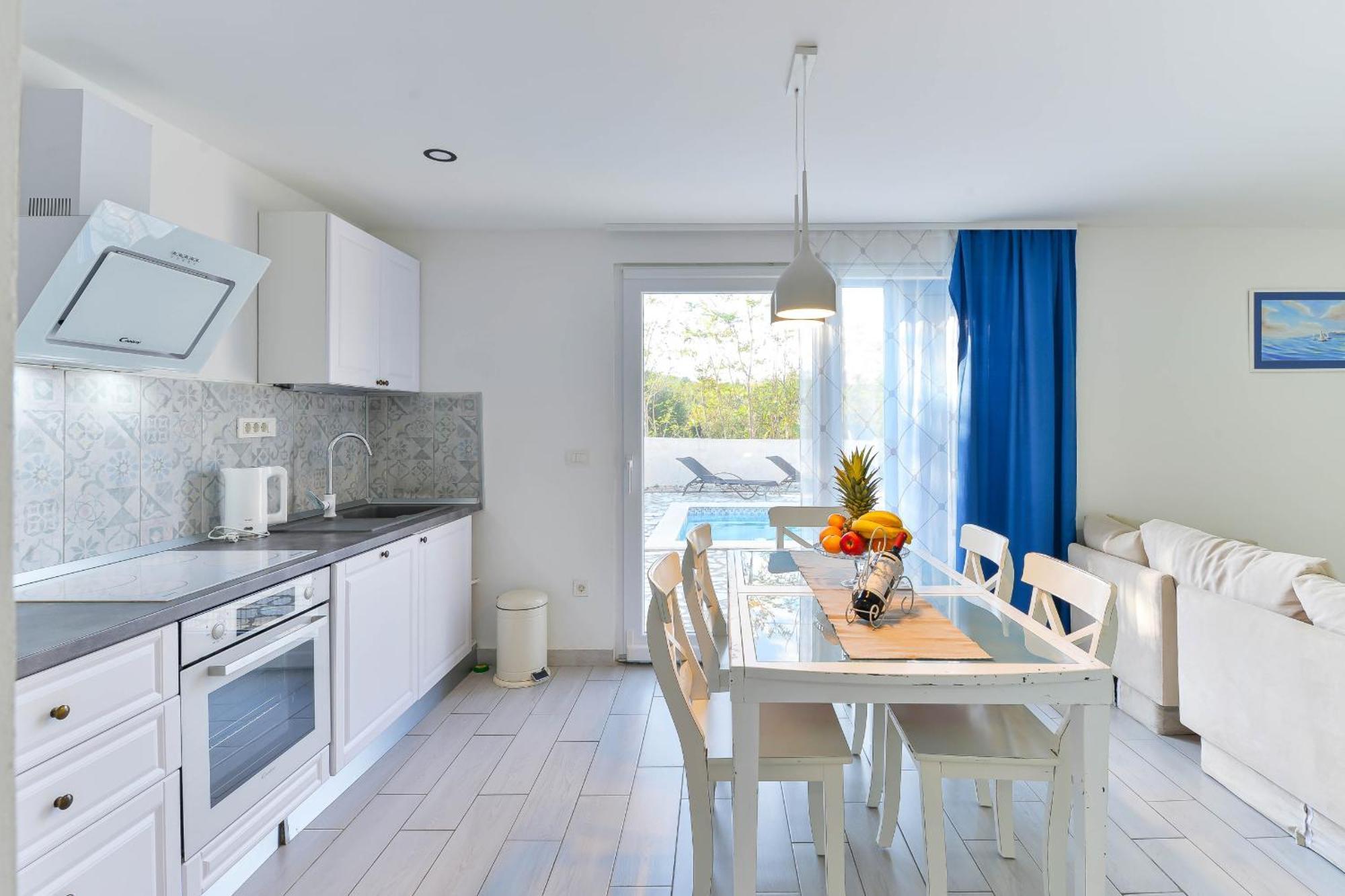 Villa Anna With Pool, Zadar County ヴィンイェラック エクステリア 写真