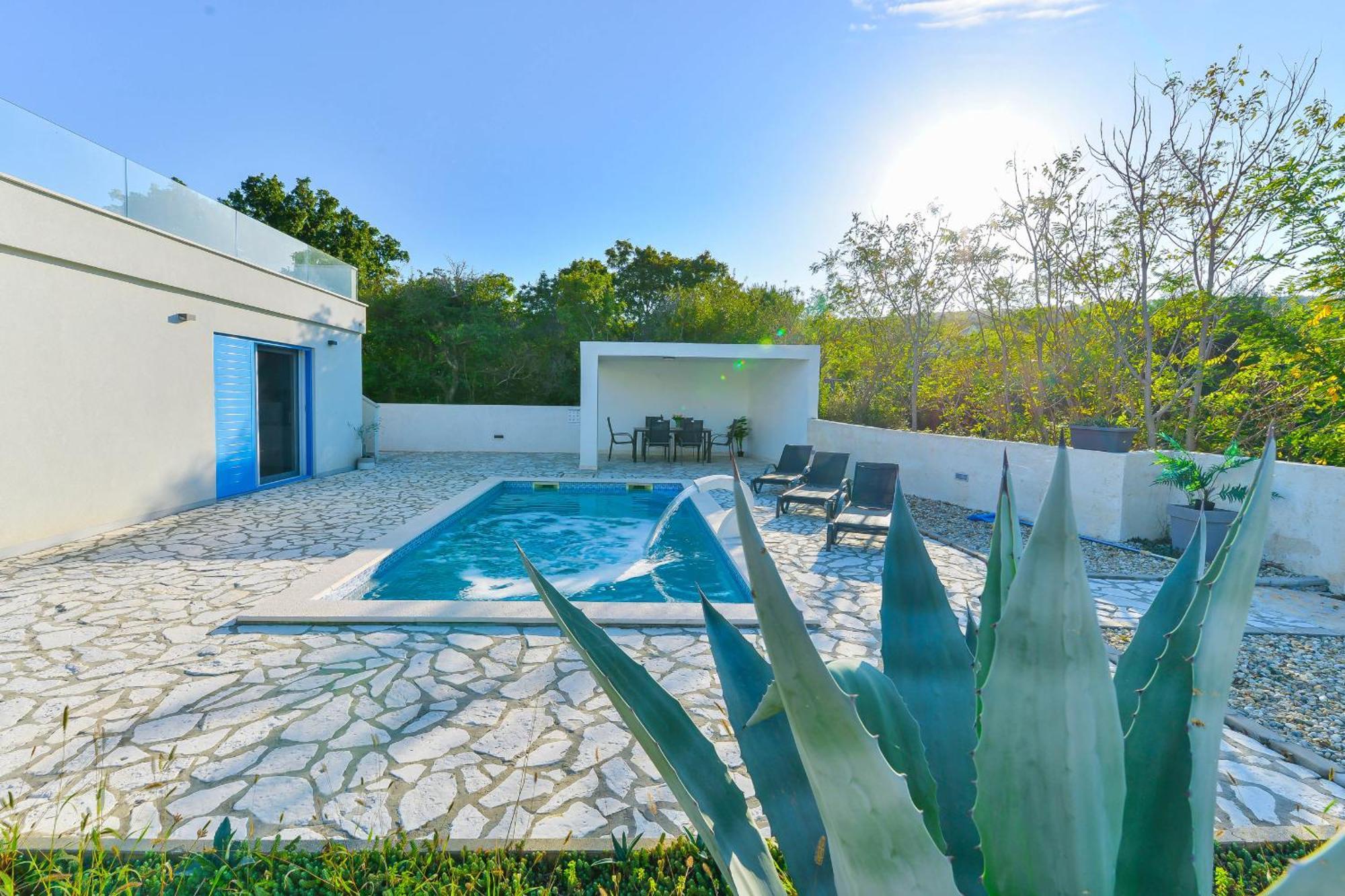 Villa Anna With Pool, Zadar County ヴィンイェラック エクステリア 写真